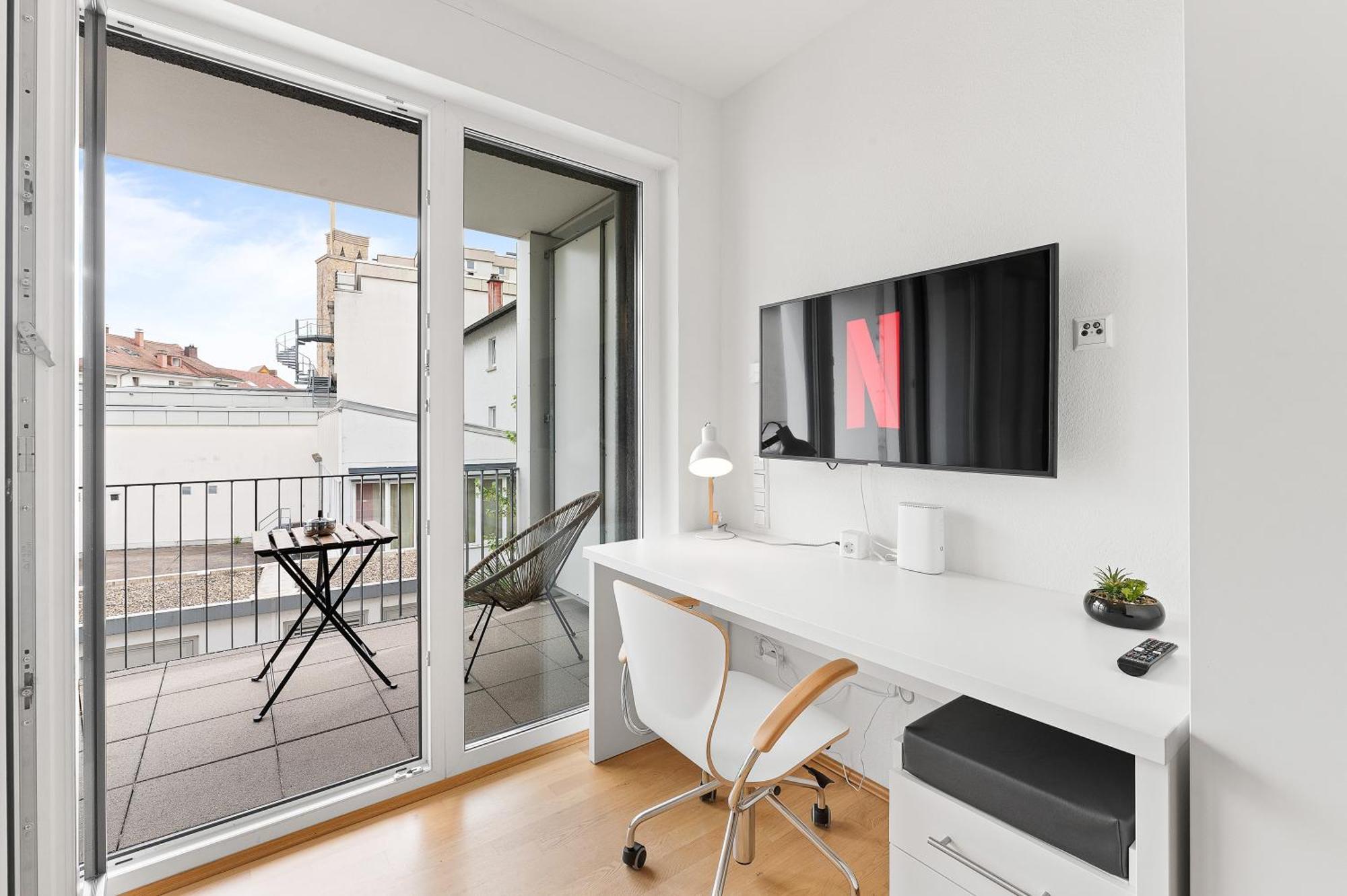 Modern, Zentral, Homeoffice, Netflix Пфорцхайм Экстерьер фото